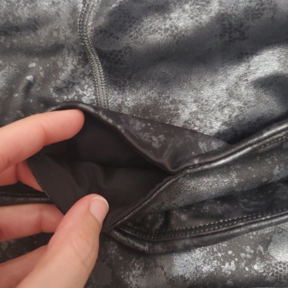 Athleta Elation Misty Lace Tight - Picture 3 of 7